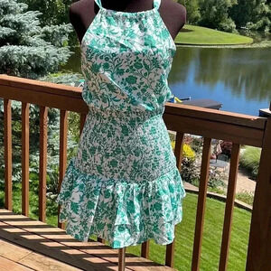 Summer halter dress NWOT